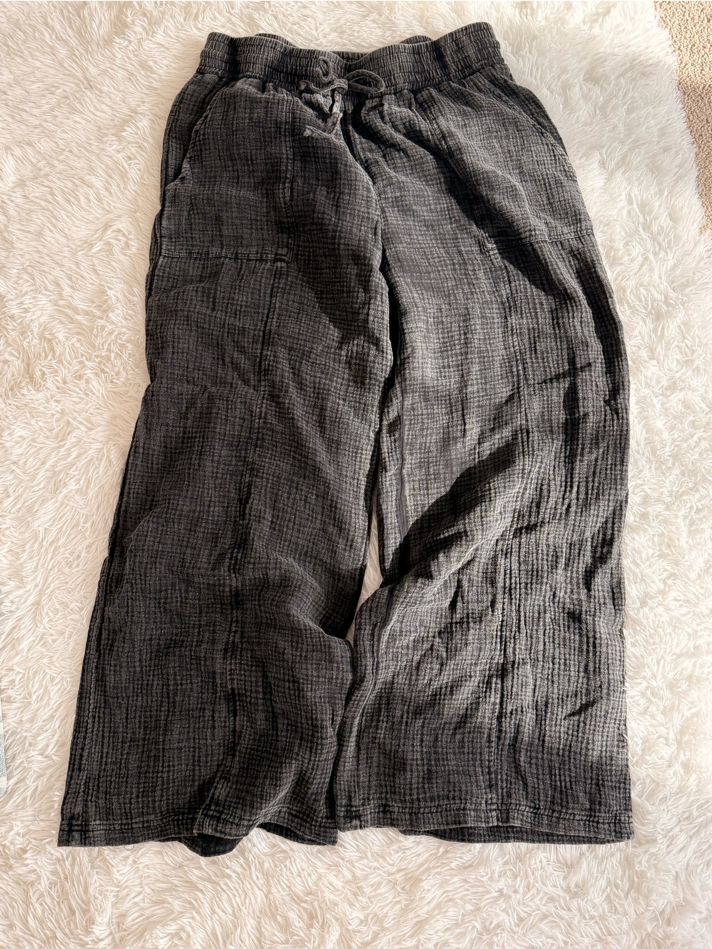 Pink Lily Men's Black Textured Jogger Pants